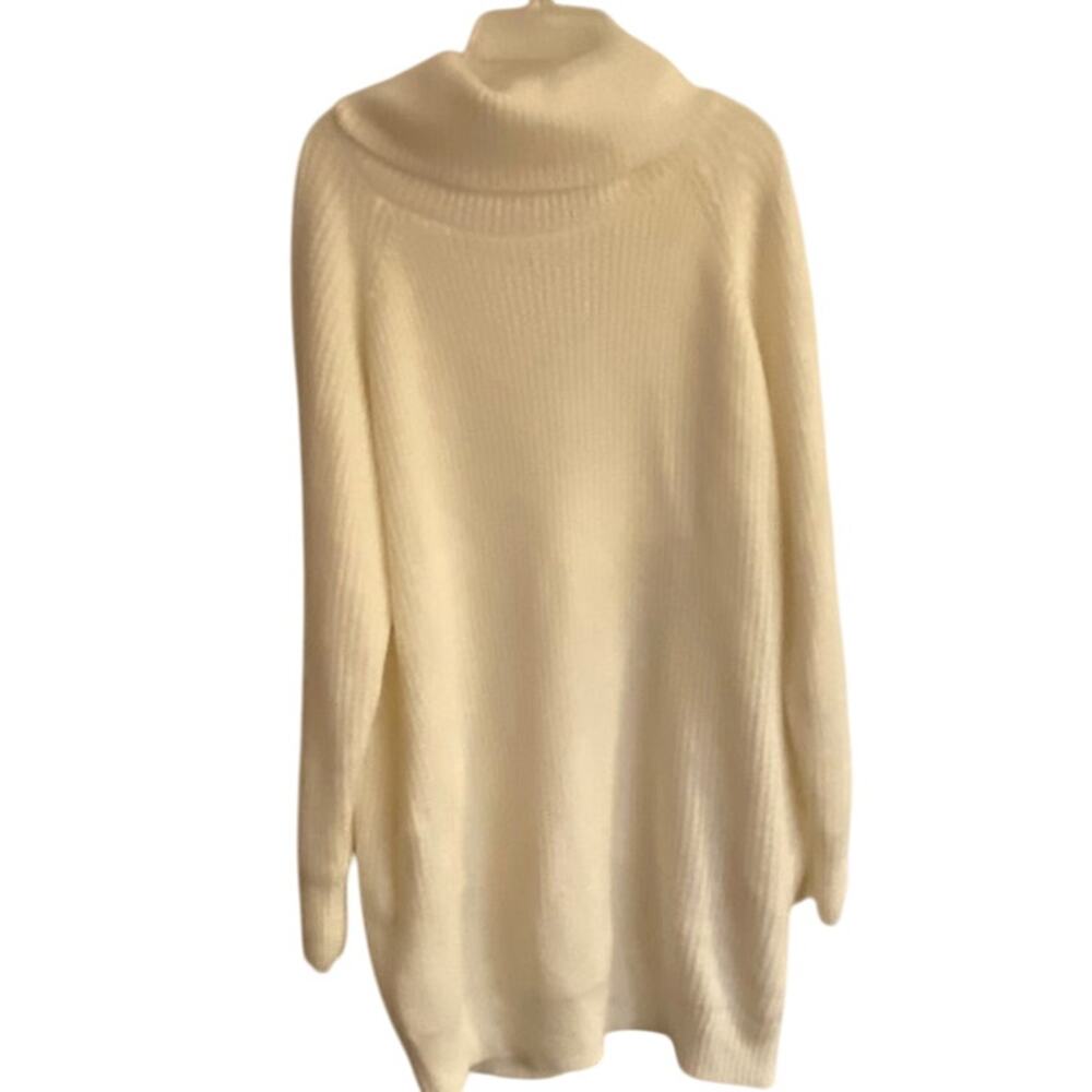 Unbranded White Turtleneck Size M Oversized Soft Cozy with Pockets